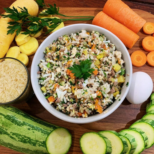 Alimento natural cozido sabor frango
